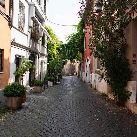 Tamara E Gerardina House In Trastevere โรม ภายนอก รูปภาพ
